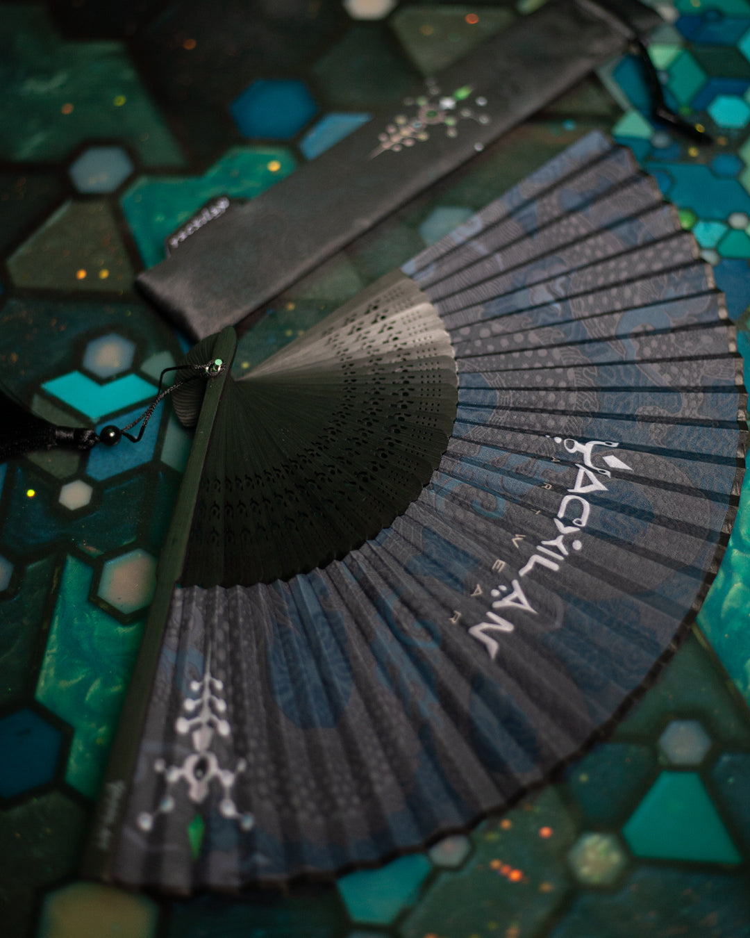 Hand Fan / Bamboo - DRAGONS